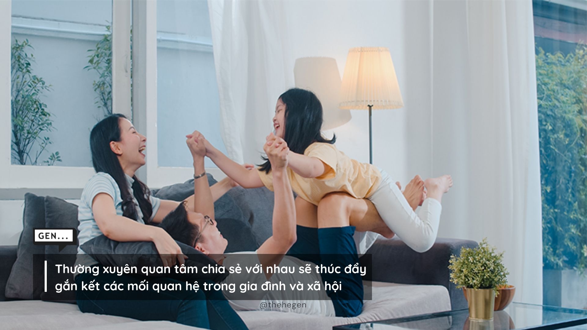 Thường xuyên quan tâm chia sẻ với nhau sẽ thúc đẩy gắn kết các mối quan hệ trong gia đình và xã hội